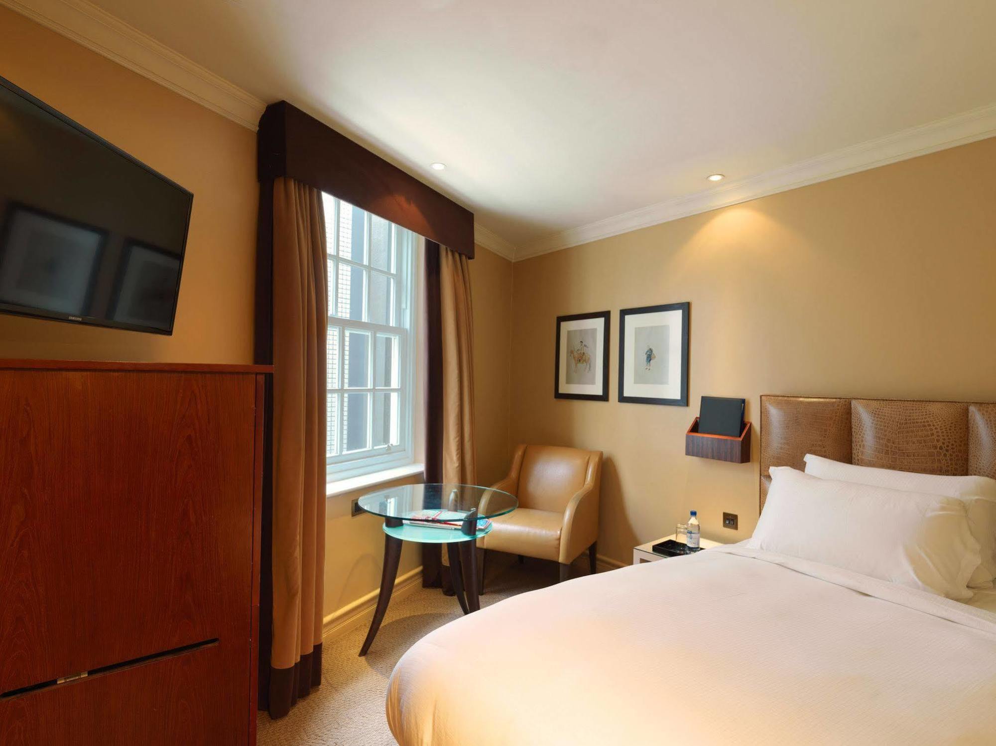 Radisson Blu Hotel, London Bond Street Exterior foto